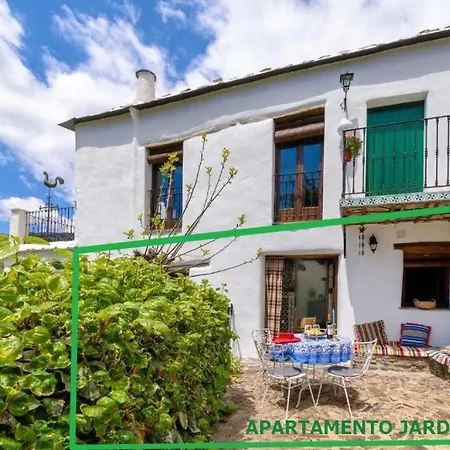 Casa Cecilia Апартаменты *
